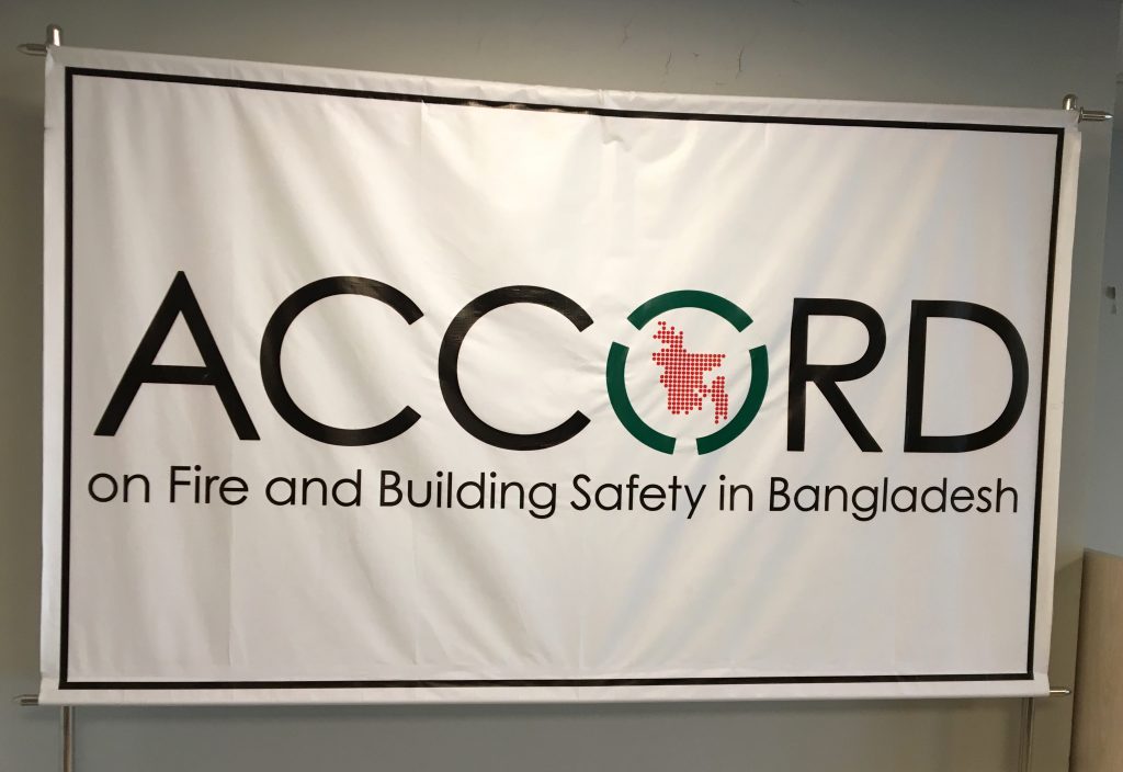 Das Accord-Logo als Flagge im ACCORD-Büro © Volker Rekittke